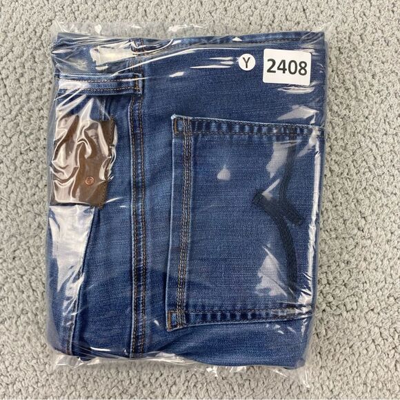 34 Heritage Men's Courage Mid-Rise Straight Jeans  |   Size:  36 - Picture 15 of 15